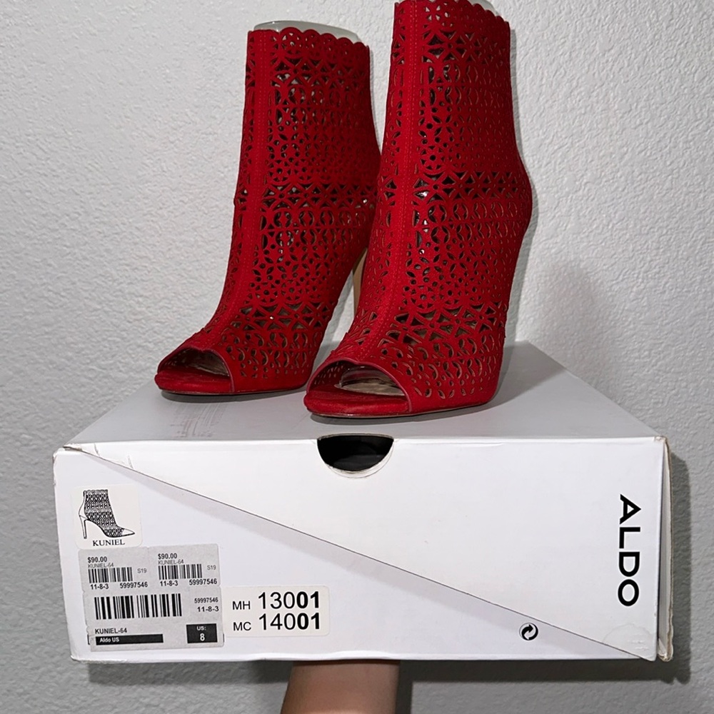 Heel Boot